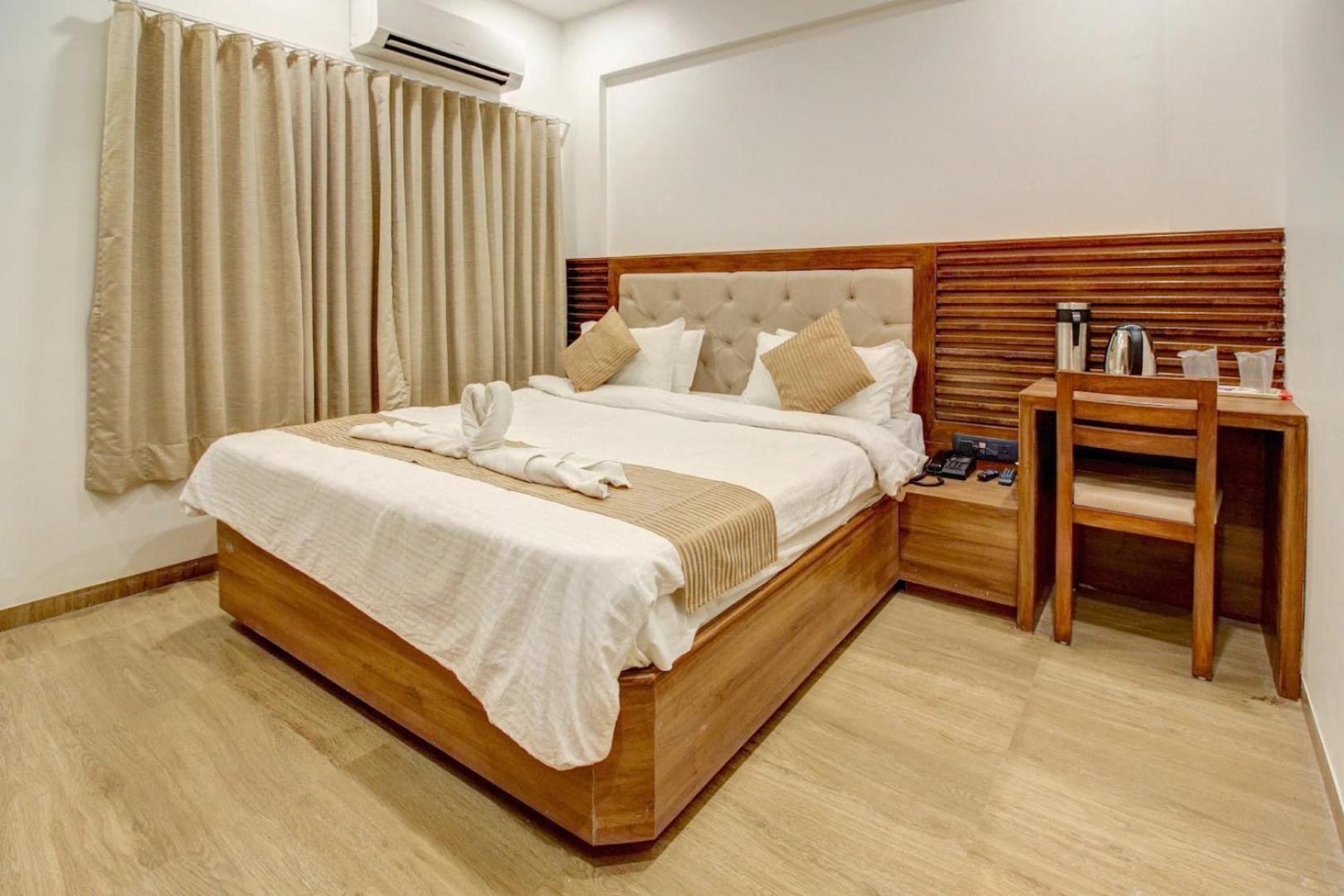 Hotel Evershine Rajkot Exterior foto