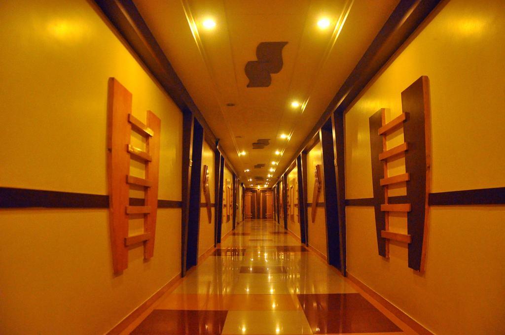 Hotel Evershine Rajkot Exterior foto